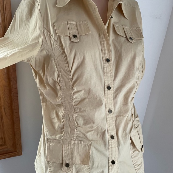 20” PTP camel tan FDJ lovely button up dress casual shirt stretchy - Picture 4 of 5